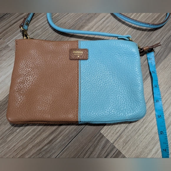 Fossil, Leather Convertible Crossbody Bag, Teal And Brown Color Block, Clutch - Picture 3 of 8